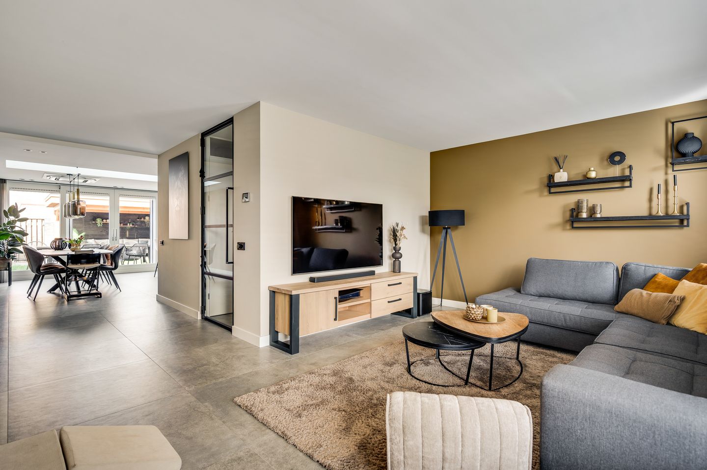 Photo 14 of Veldbloemstraat 36