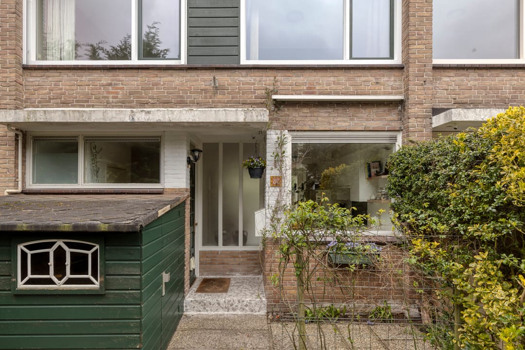 Well-maintained 5-room family home near Park Oosterhout with spacious extension — 32