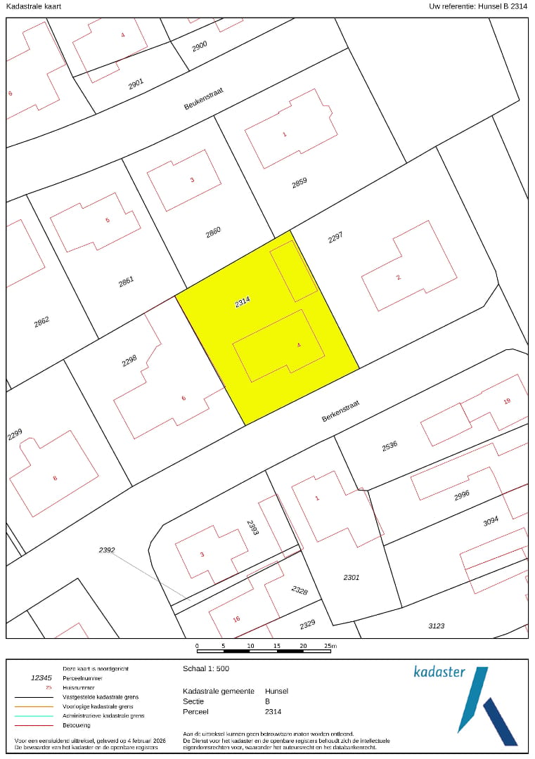 Spacious Semi-Bungalow with Solar Panels and Large Garage on 692m² Plot — 39