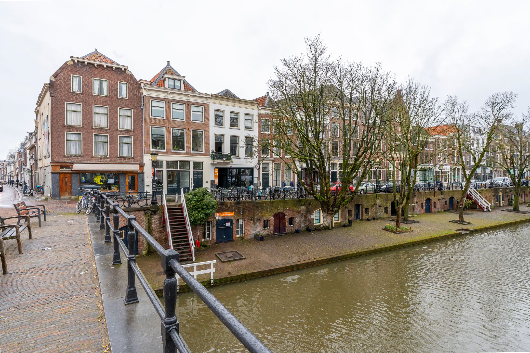 Charming Loft Apartment with Mezzanine and Balcony on the Oudegracht — 27