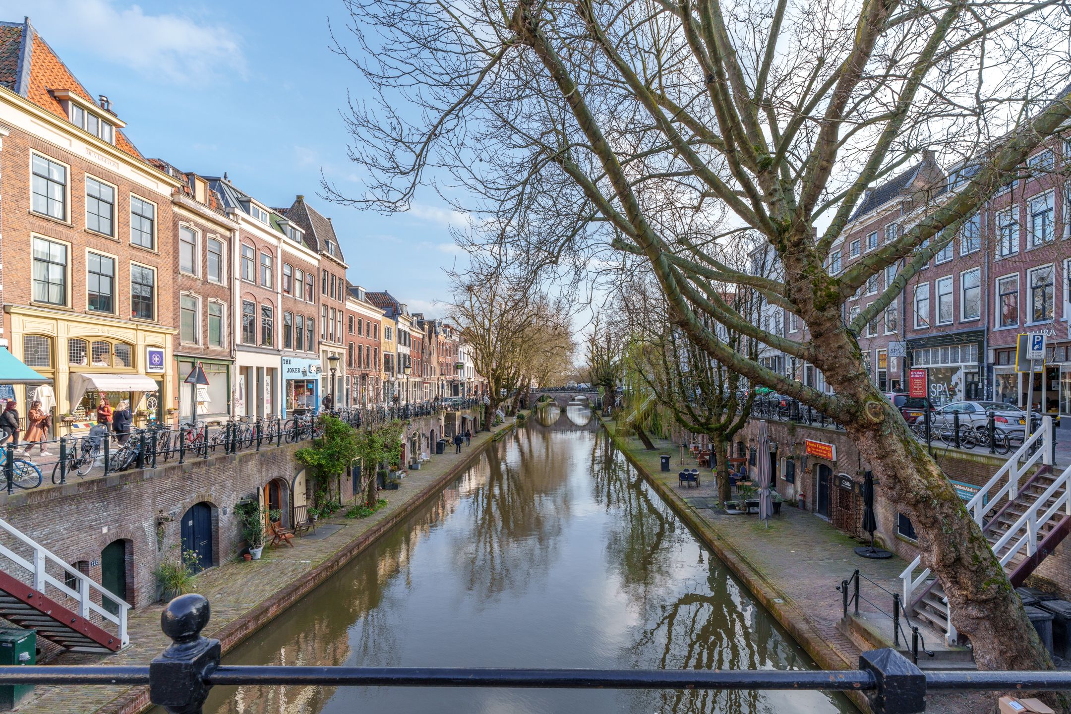 Charming Loft Apartment with Mezzanine and Balcony on the Oudegracht — 35
