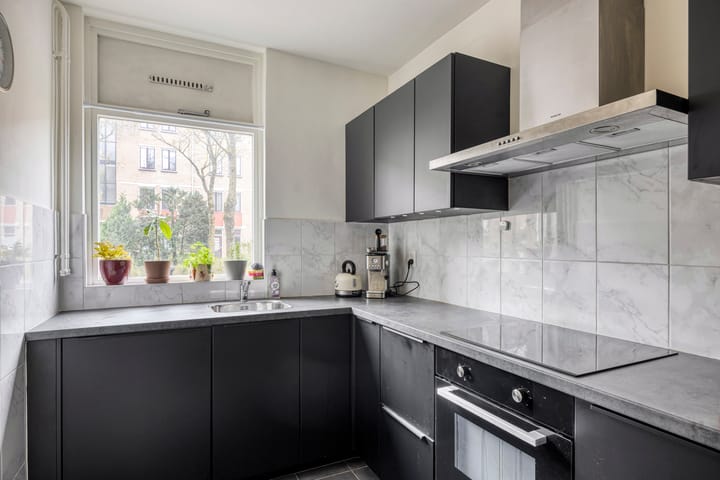 Photo 3 of Schelluinenstraat 66