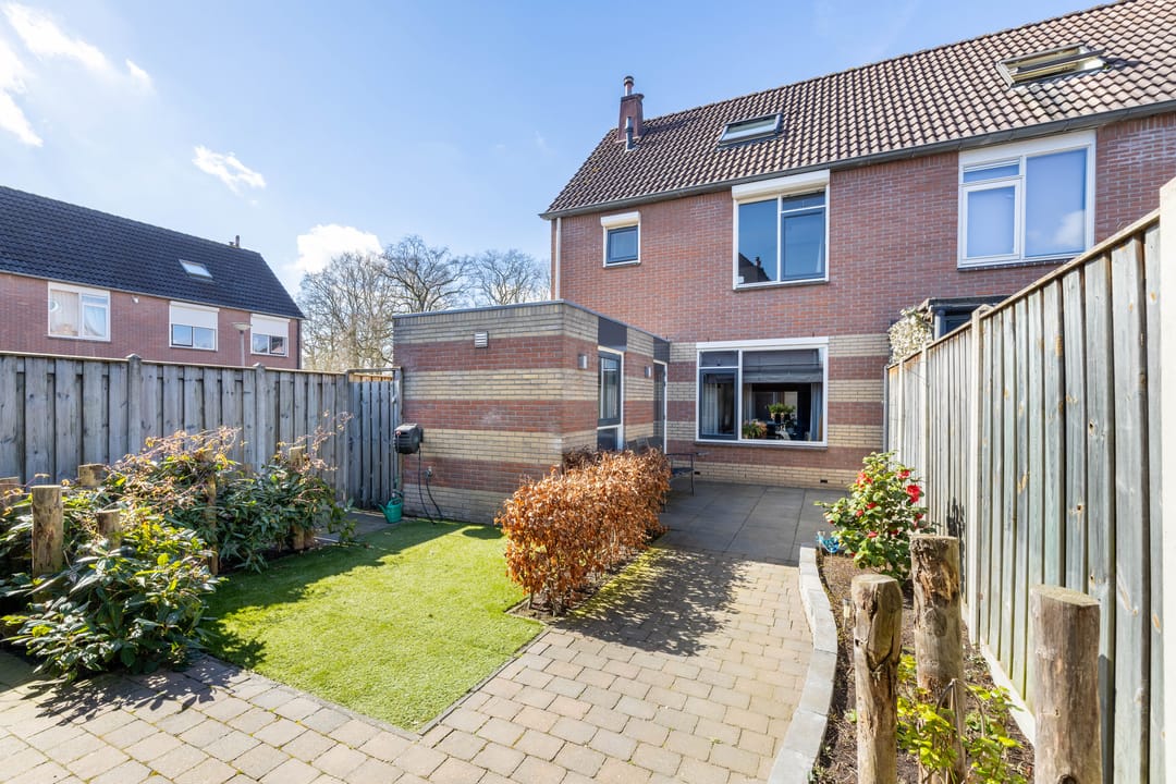 Photo 2 of De Valk 24