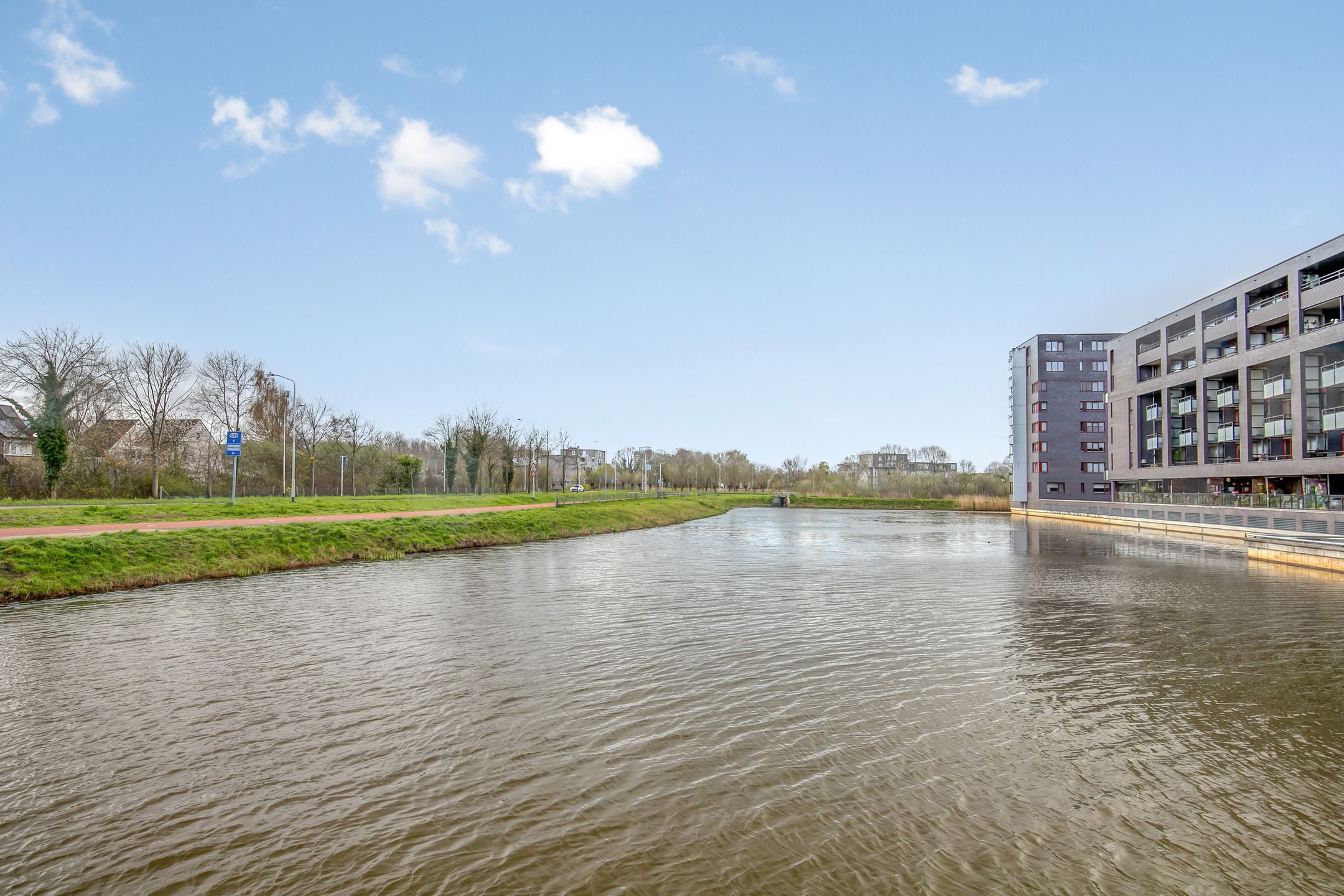 Foto 42 van Waterviolier 14