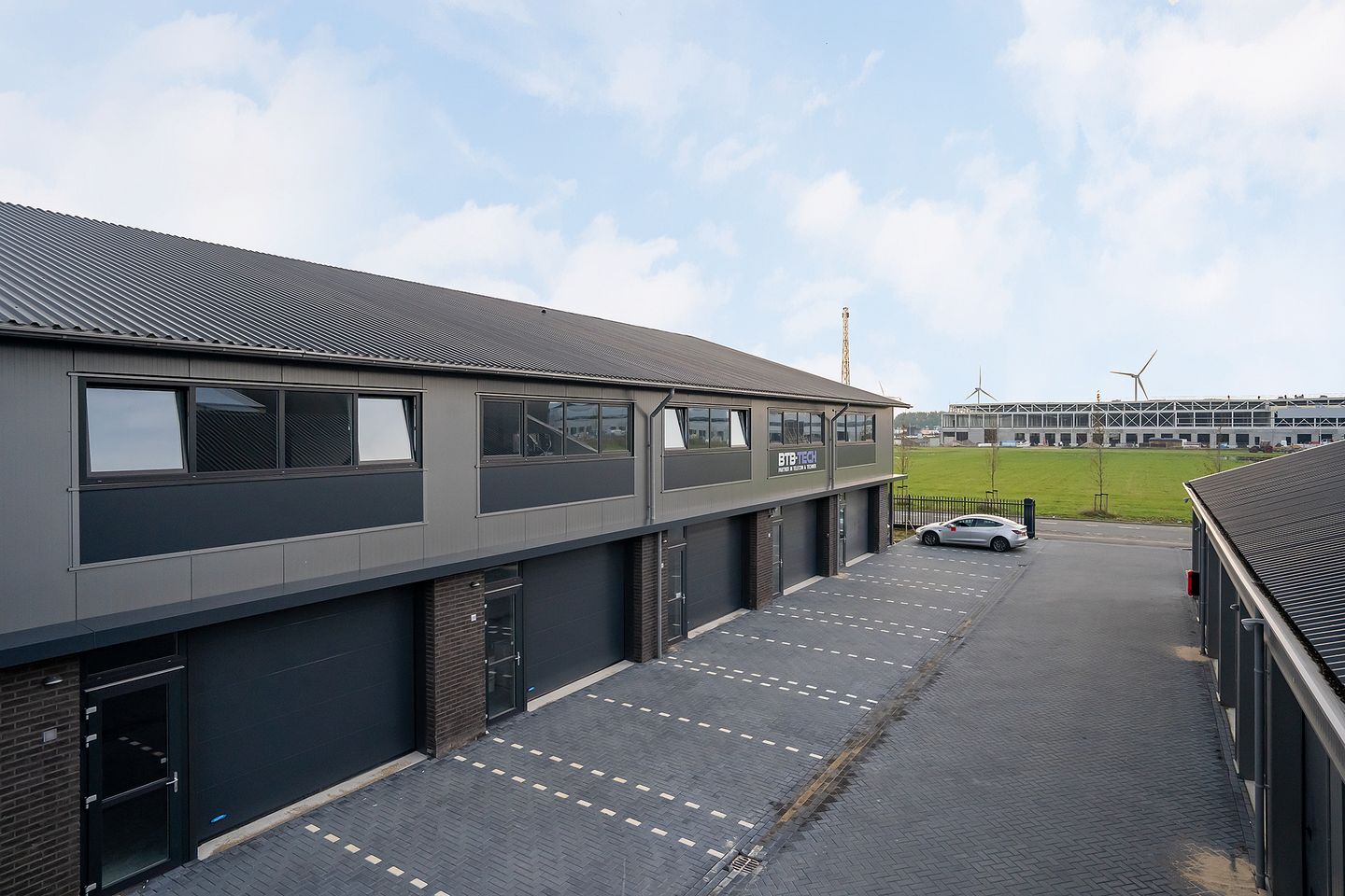 View photo 1 of Dirk Verheulweg 42