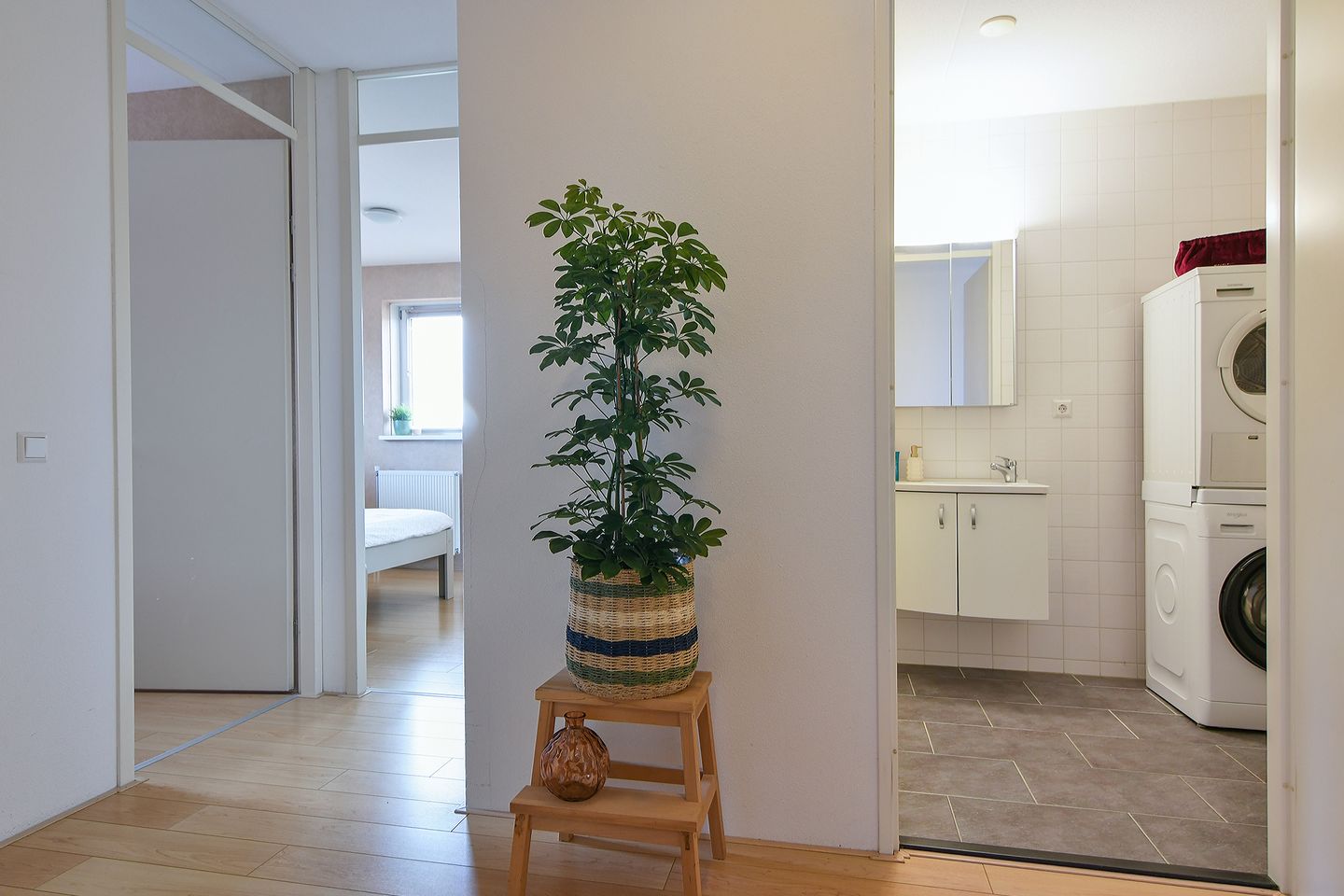 Spacious corner apartment with 3 bedrooms and private parking in Floriande West — 19