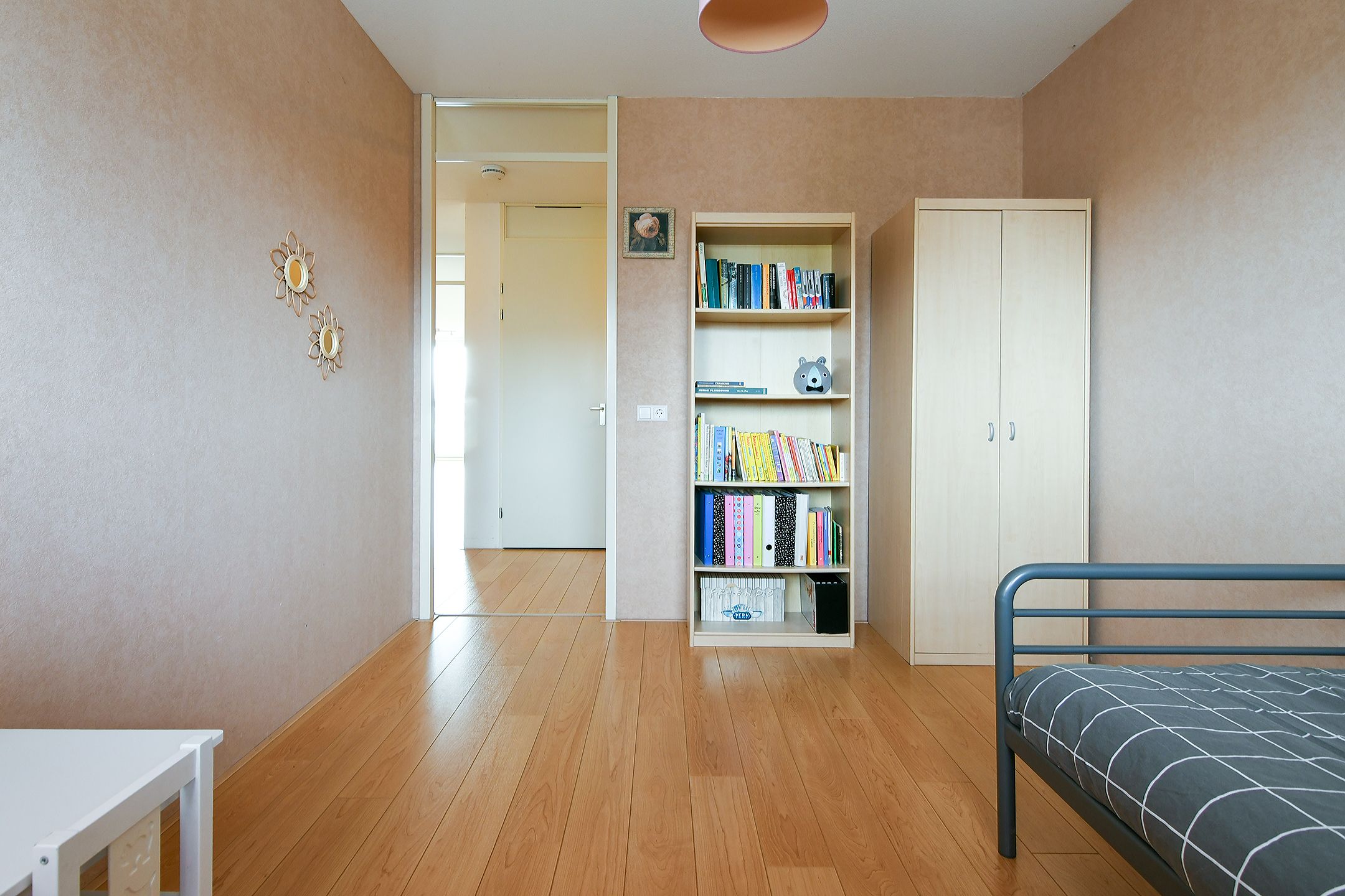 Spacious corner apartment with 3 bedrooms and private parking in Floriande West — 26