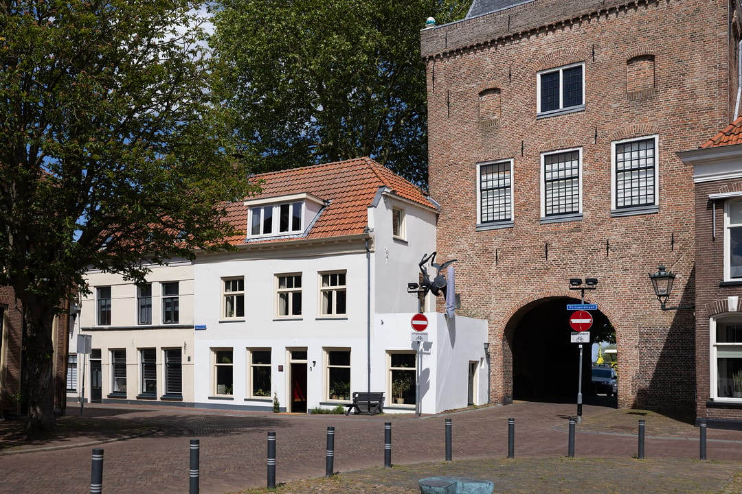Photo 1 of Voorstraat 1
