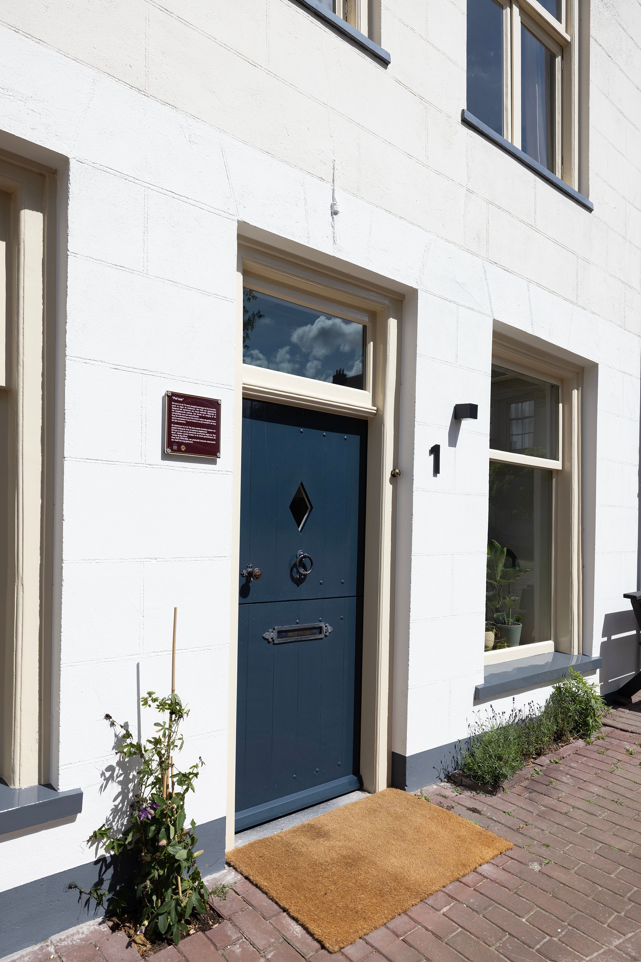 Photo 9 of Voorstraat 1