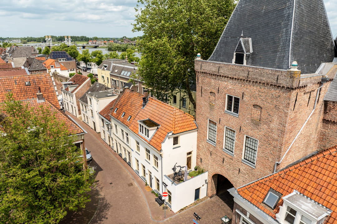 Photo 52 of Voorstraat 1