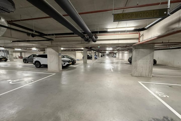 Photo 4 of Haarlemmerweg 1162-R