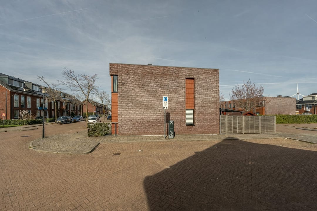 Foto 31 van Opper Van Treurenstraat 56