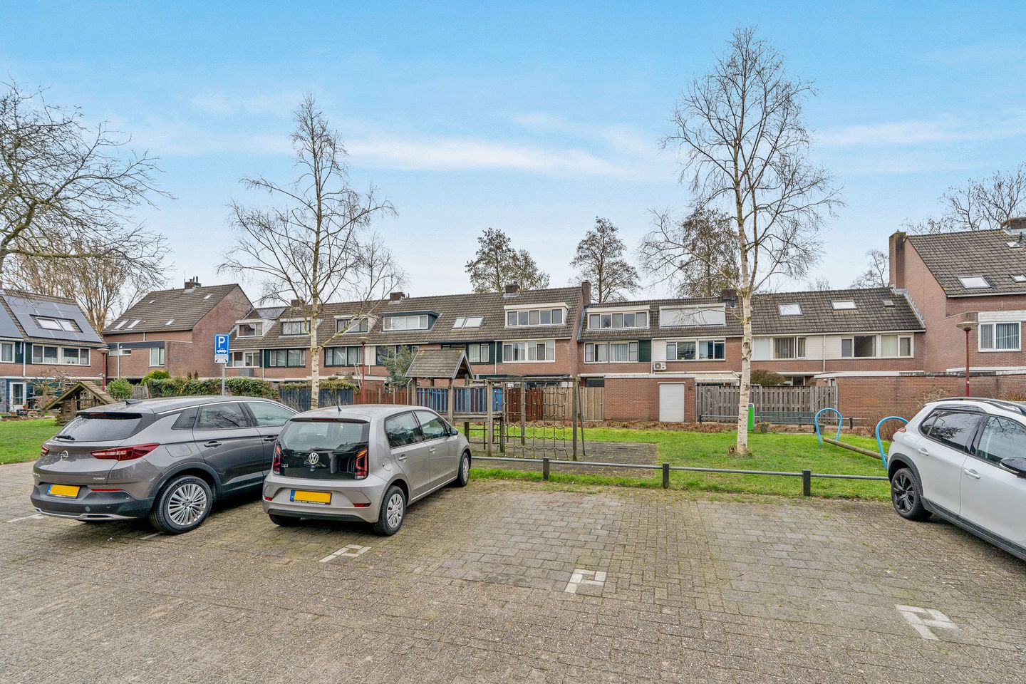 Photo 34 of Zwaardenburg 52
