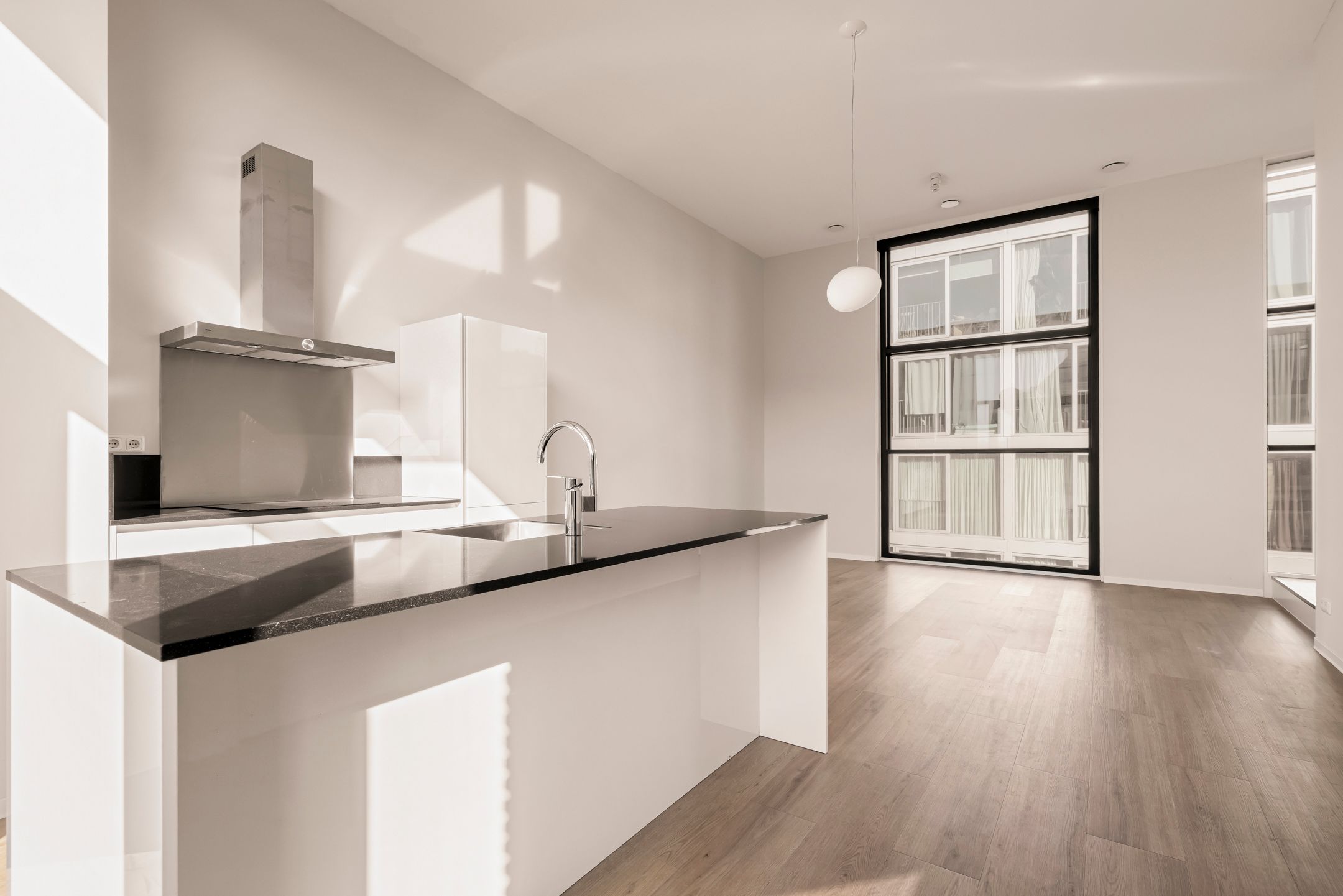 Photo 12 of Willem Parelstraat 58