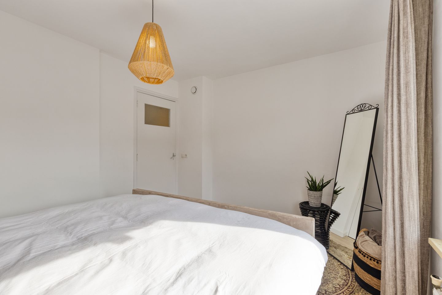 Well-Maintained Semi-Detached Home with Garage, Driveway and South-Facing Garden in Oss — 18