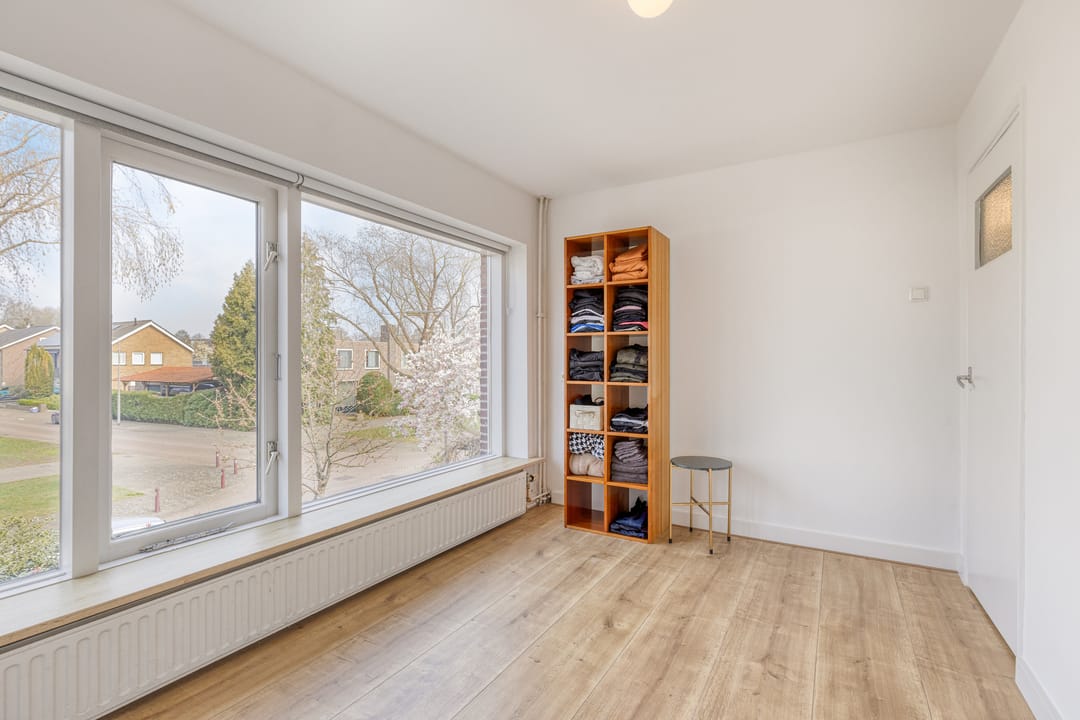 Well-Maintained Semi-Detached Home with Garage, Driveway and South-Facing Garden in Oss — 21
