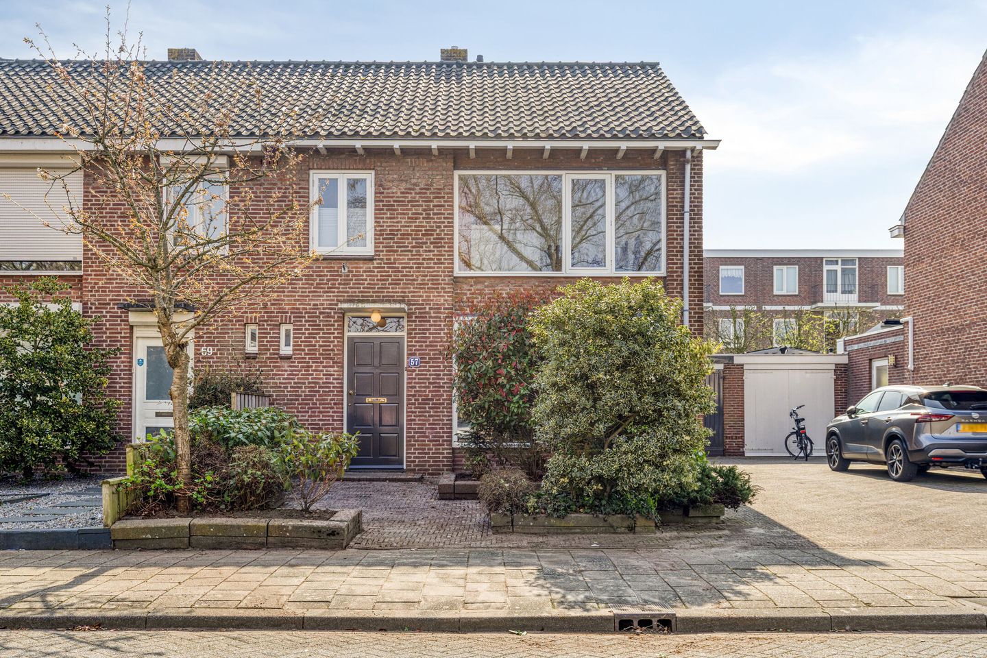 Well-Maintained Semi-Detached Home with Garage, Driveway and South-Facing Garden in Oss — 43
