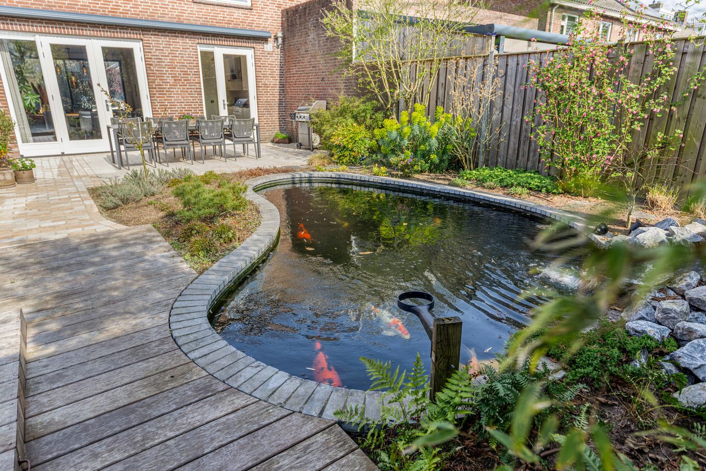 Well-Maintained Semi-Detached Home with Garage, Driveway and South-Facing Garden in Oss — 39