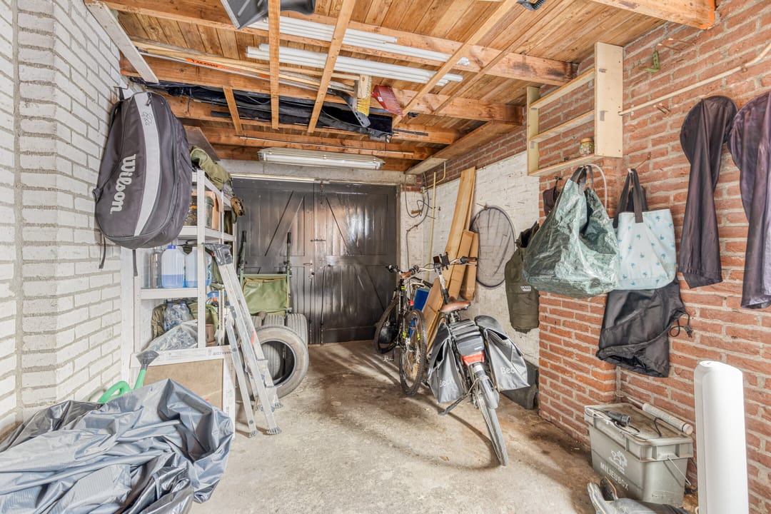 Well-Maintained Semi-Detached Home with Garage, Driveway and South-Facing Garden in Oss — 42