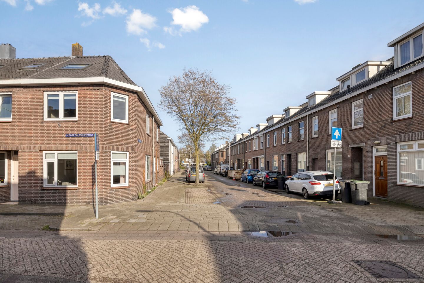 Charming Move-in Ready End Terrace Home Near Tilburg City Center — 46