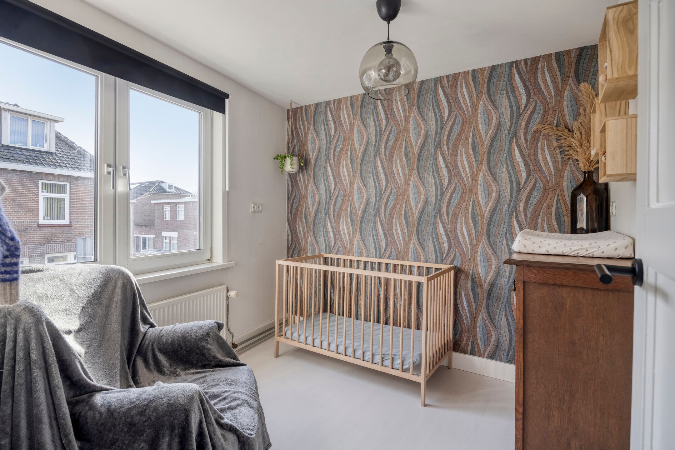 Charming Move-in Ready End Terrace Home Near Tilburg City Center — 33