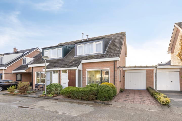 Photo 3 of Farniastate 15