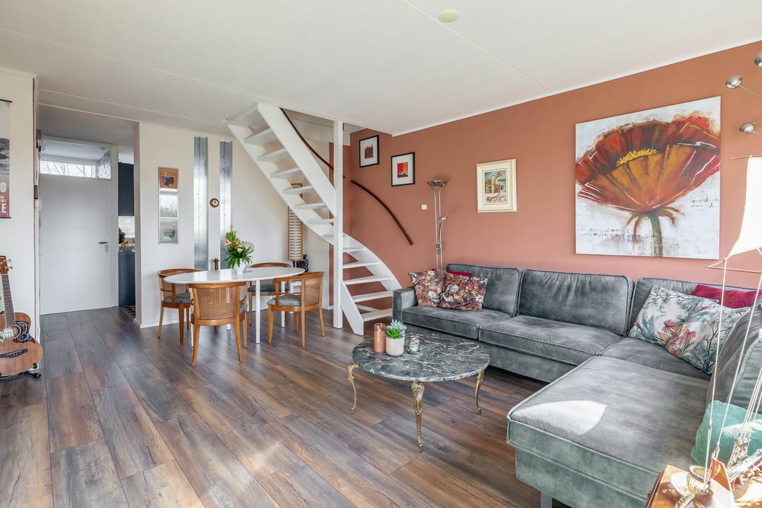 Foto 13 van van der Waalsstraat 25