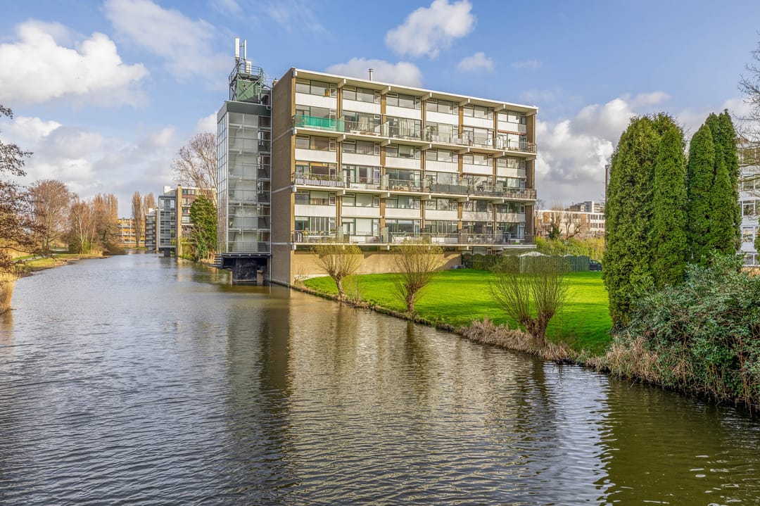 Foto 1 van van der Waalsstraat 25