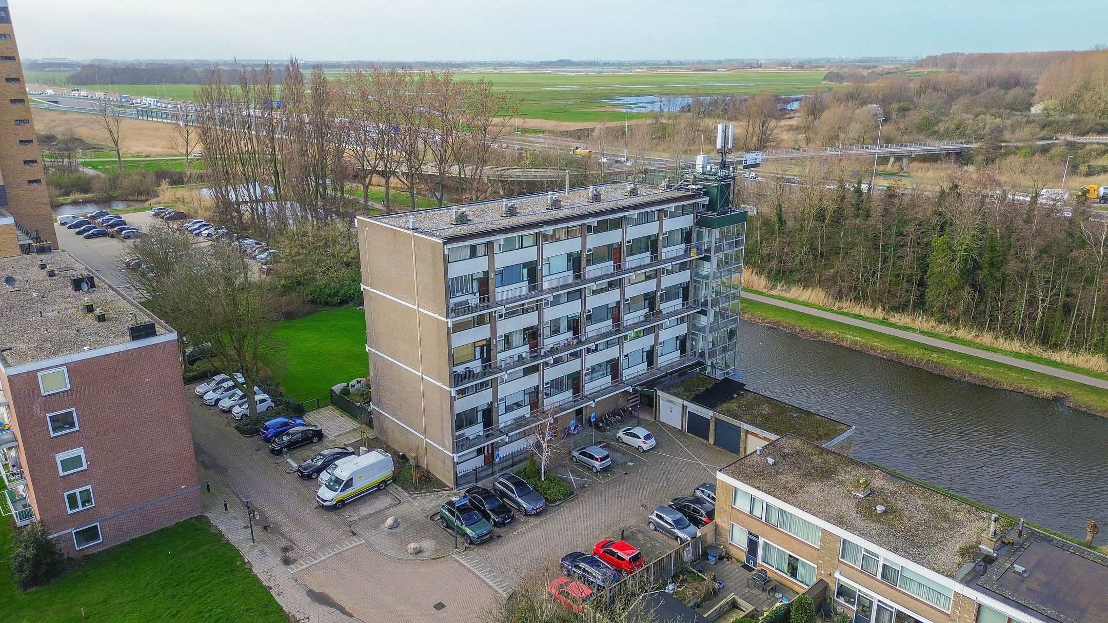 Foto 42 van van der Waalsstraat 25