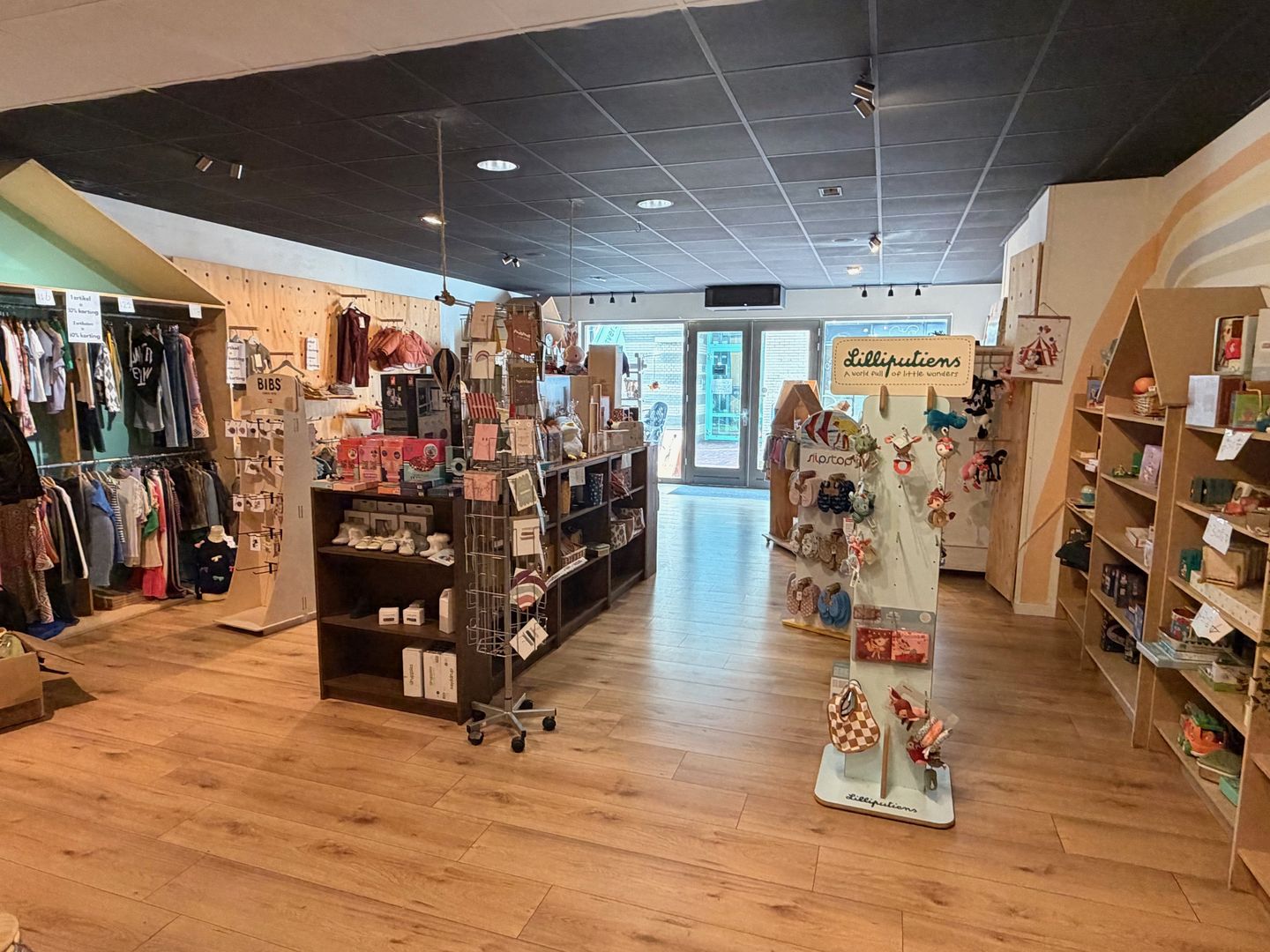 View photo 4 of Raadhuisstraat 412