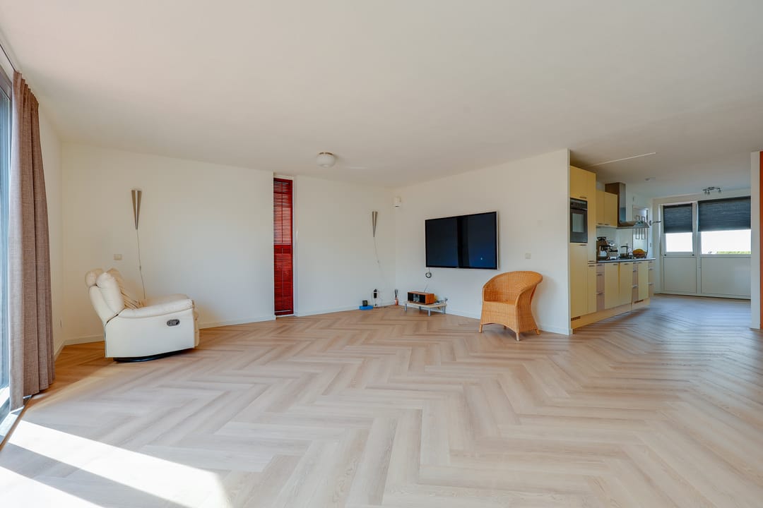 Photo 7 of E. du Perronstraat 35