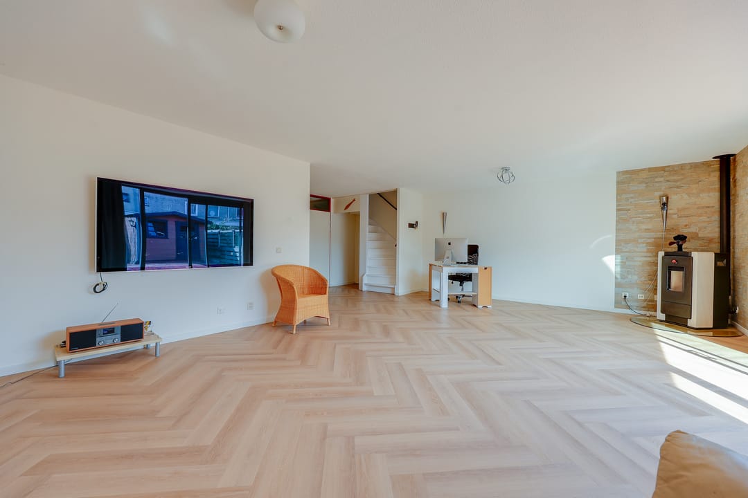 Photo 8 of E. du Perronstraat 35