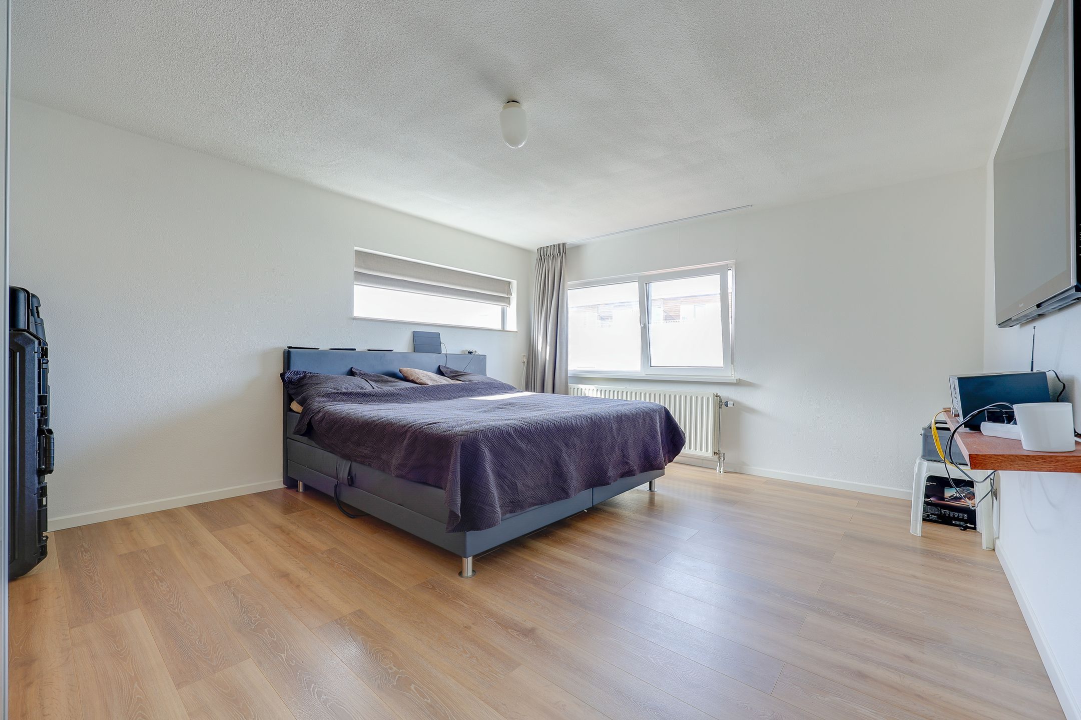 Photo 21 of E. du Perronstraat 35