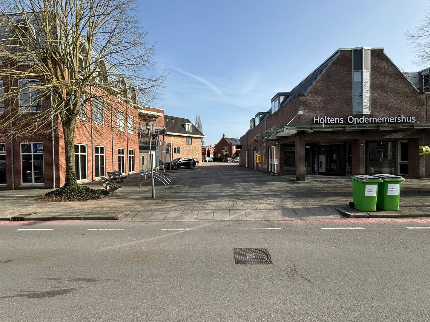 View photo 3 of Oranjestraat 10