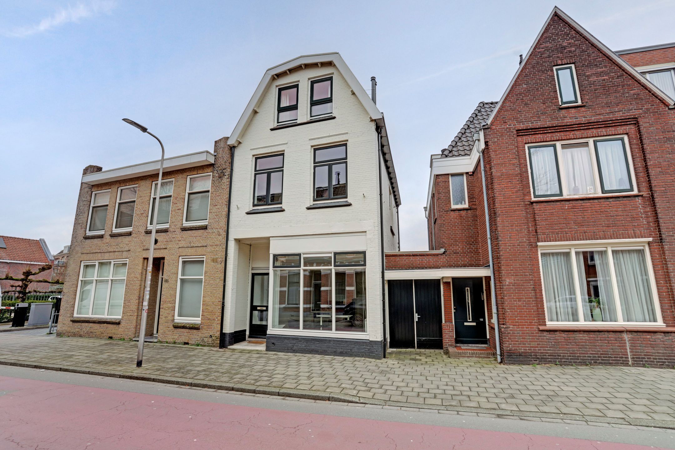Photo 48 of Emmastraat 134