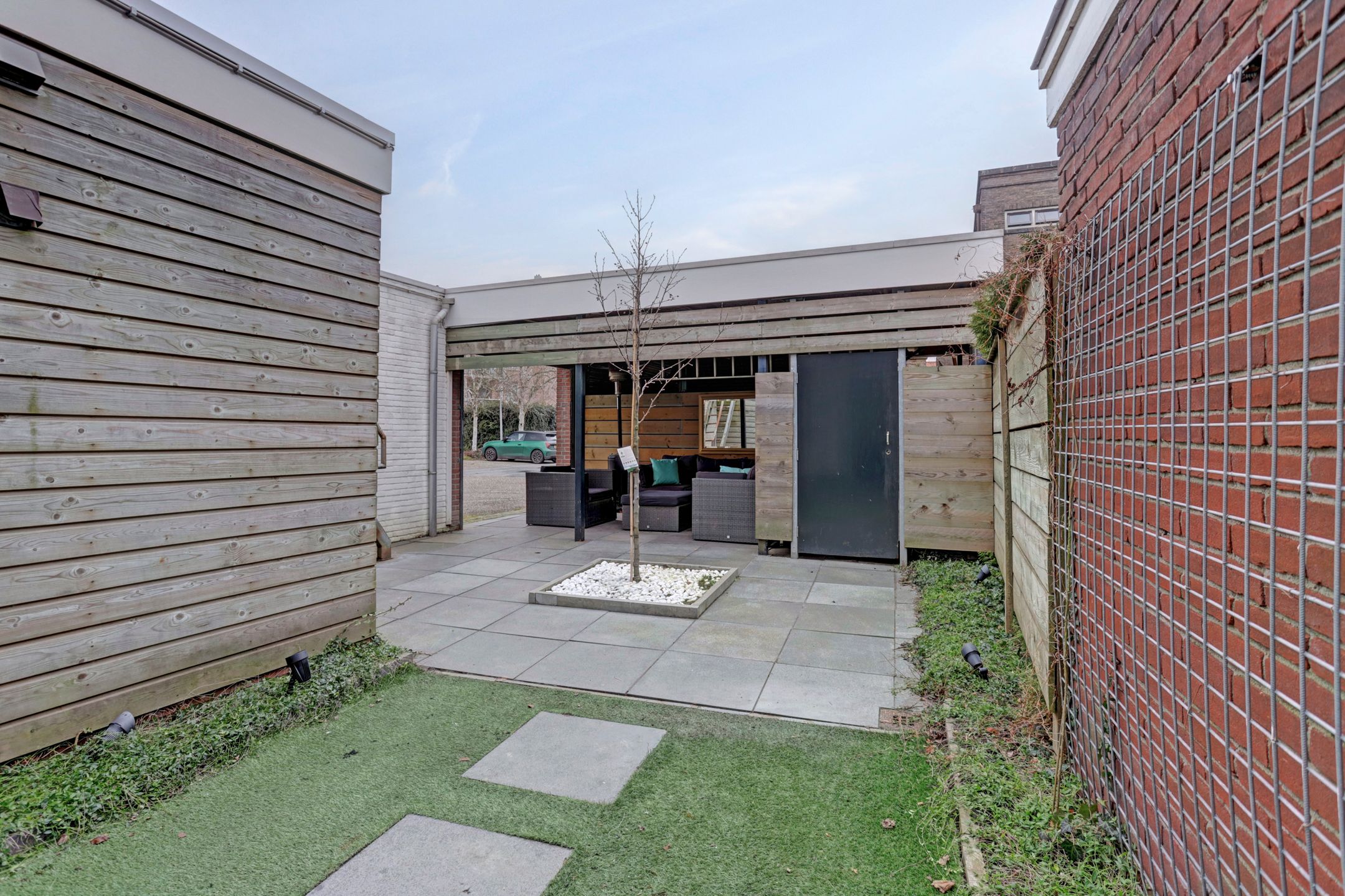 Photo 42 of Emmastraat 134