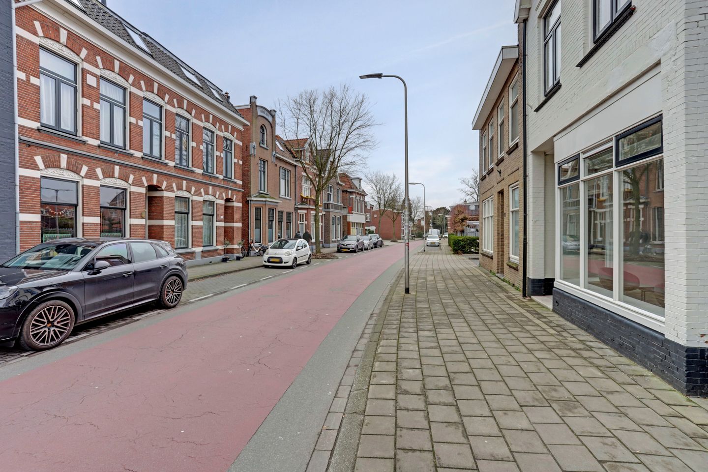 Photo 49 of Emmastraat 134
