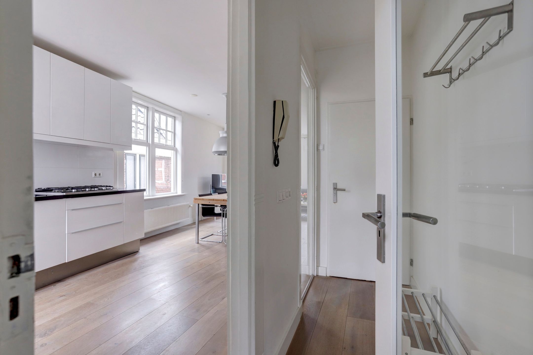 Photo 15 of Emmastraat 134