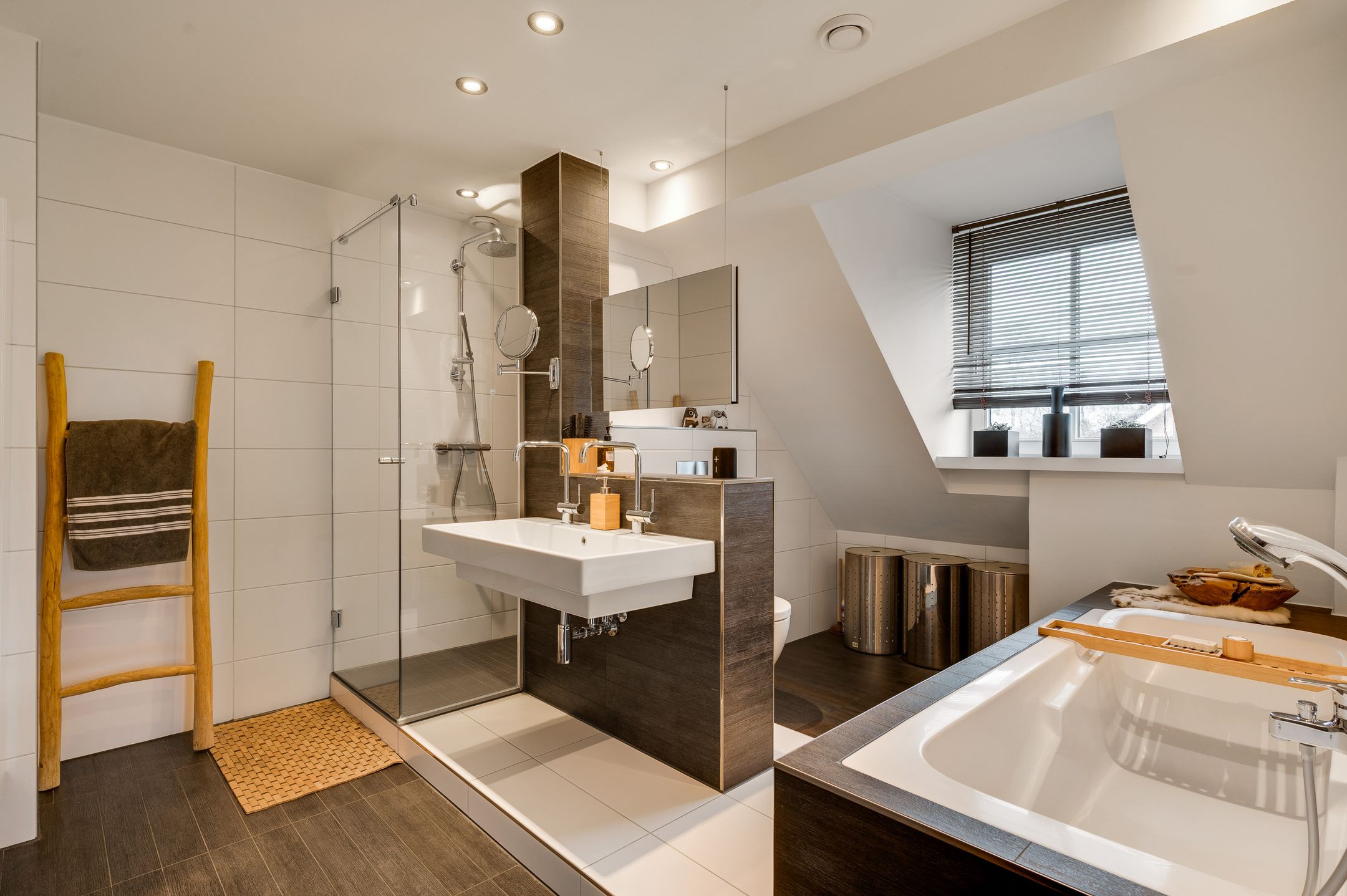 Foto 15 van Wethouder Meertensstraat 9