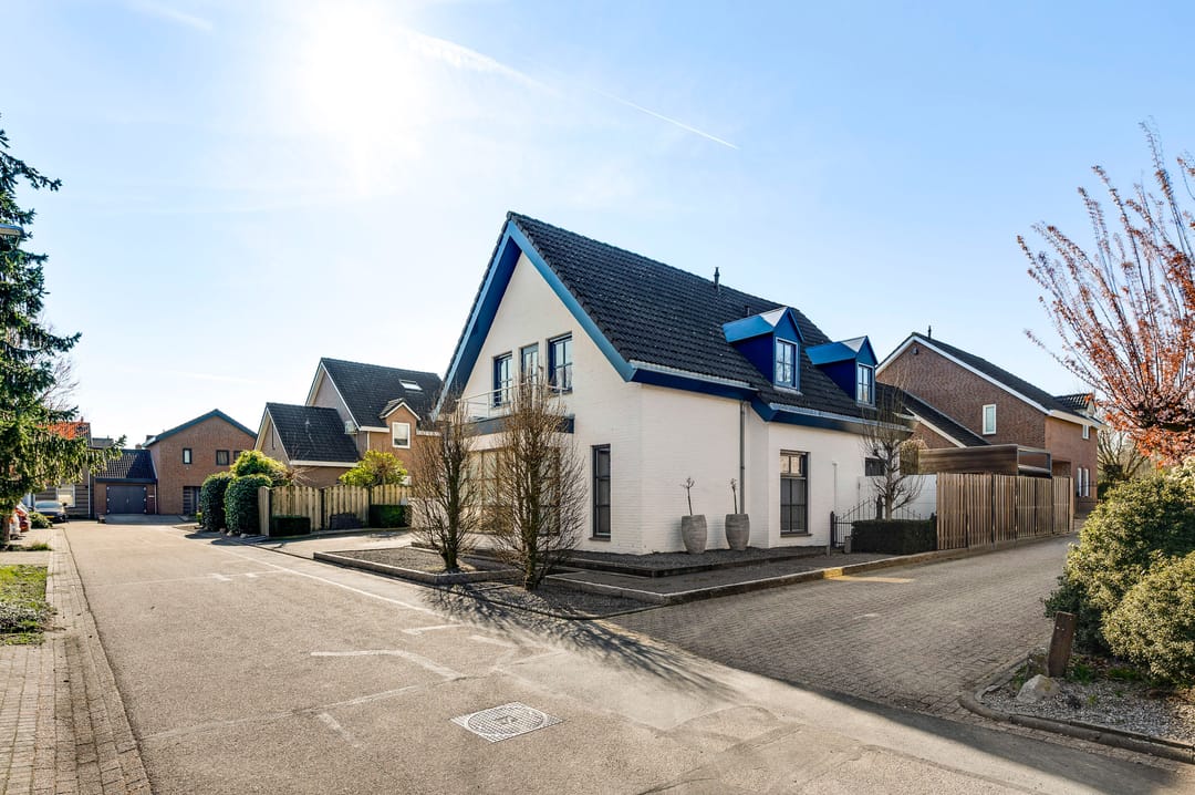 Foto 22 van Wethouder Meertensstraat 9