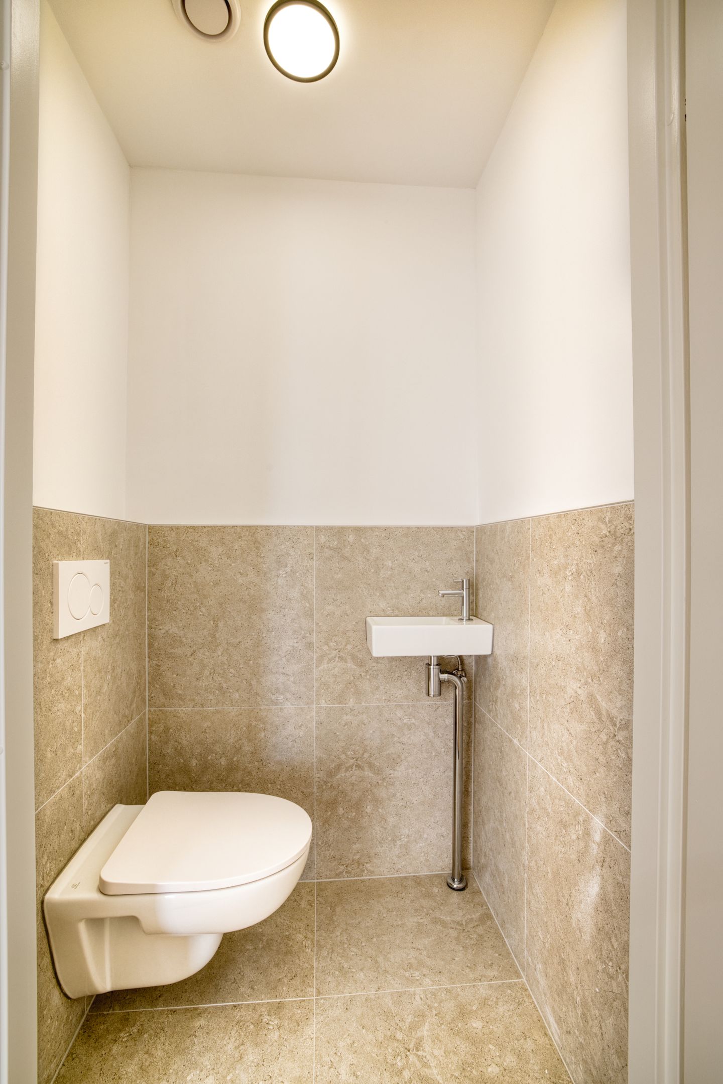 Foto 19 van Noord West Buitensingel 4-E