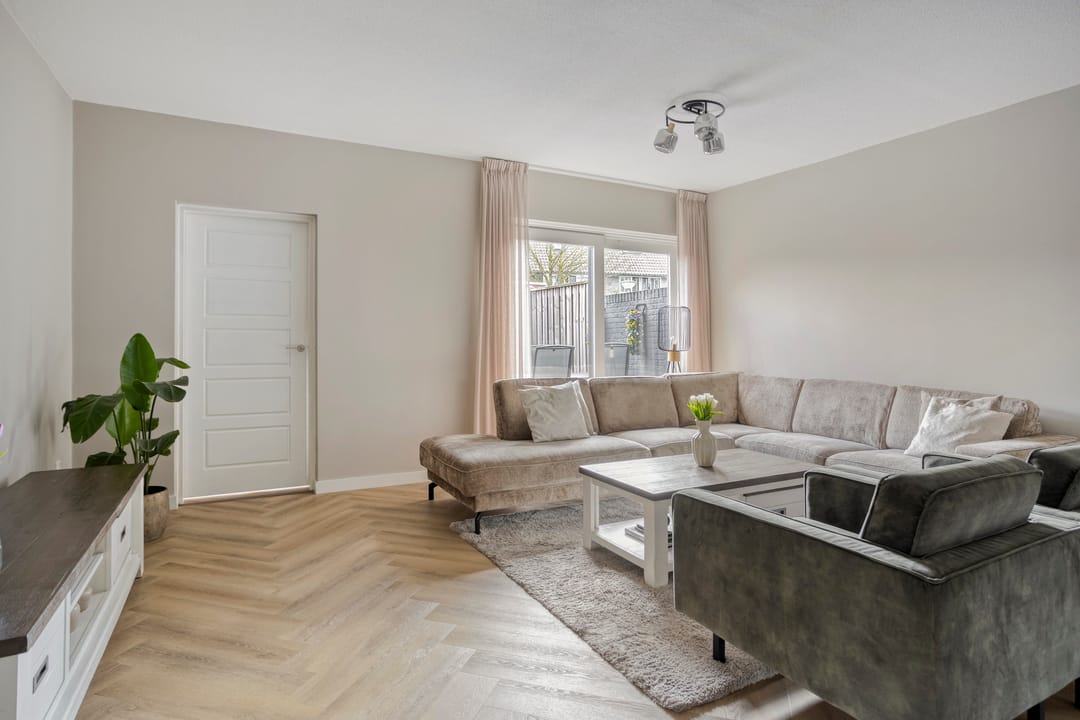 Foto 2 van Kamperfoelie 37