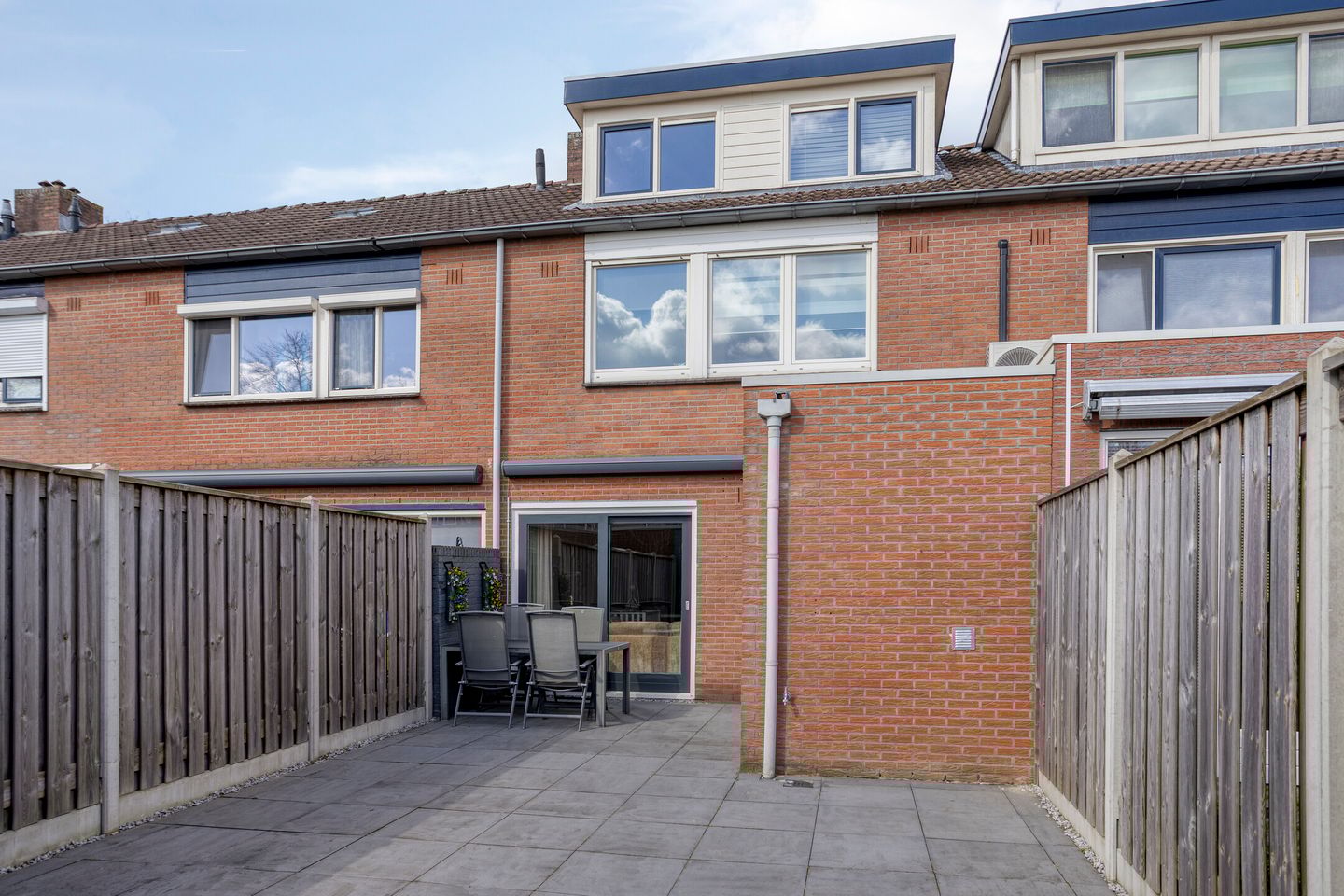 Foto 25 van Kamperfoelie 37