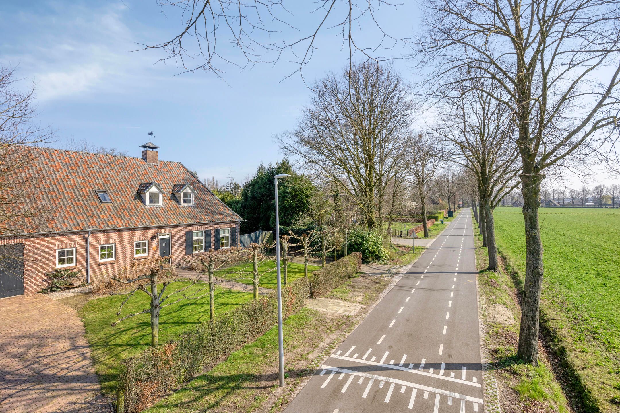 Foto 84 van Eikenheuvelweg 16