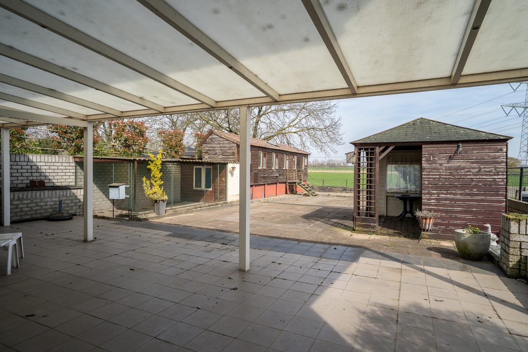 Spacious and Charming Detached Home in Rural Setting — 27