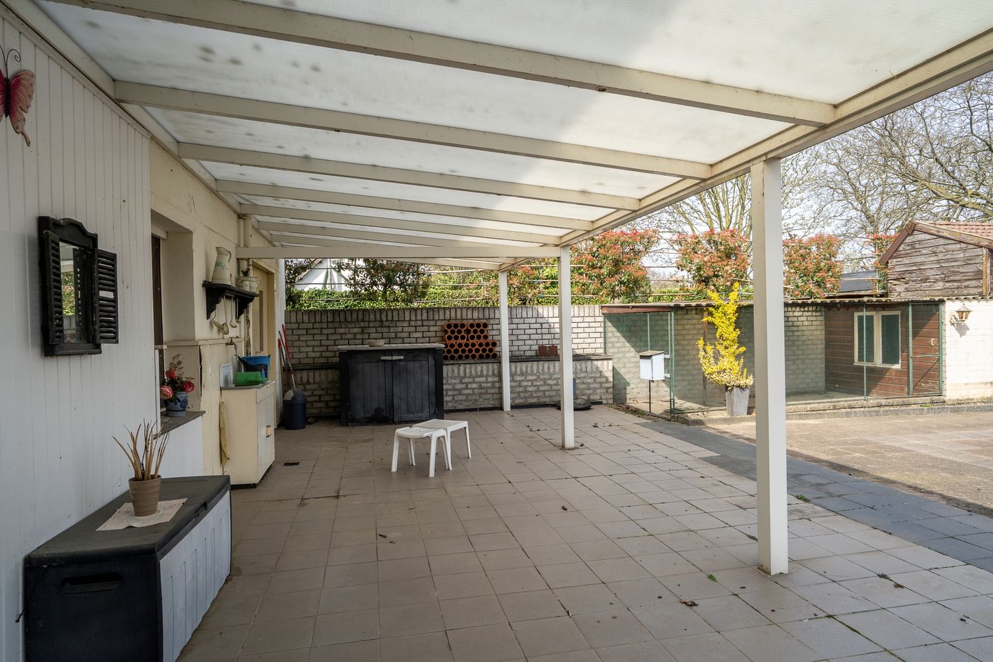 Spacious and Charming Detached Home in Rural Setting — 28