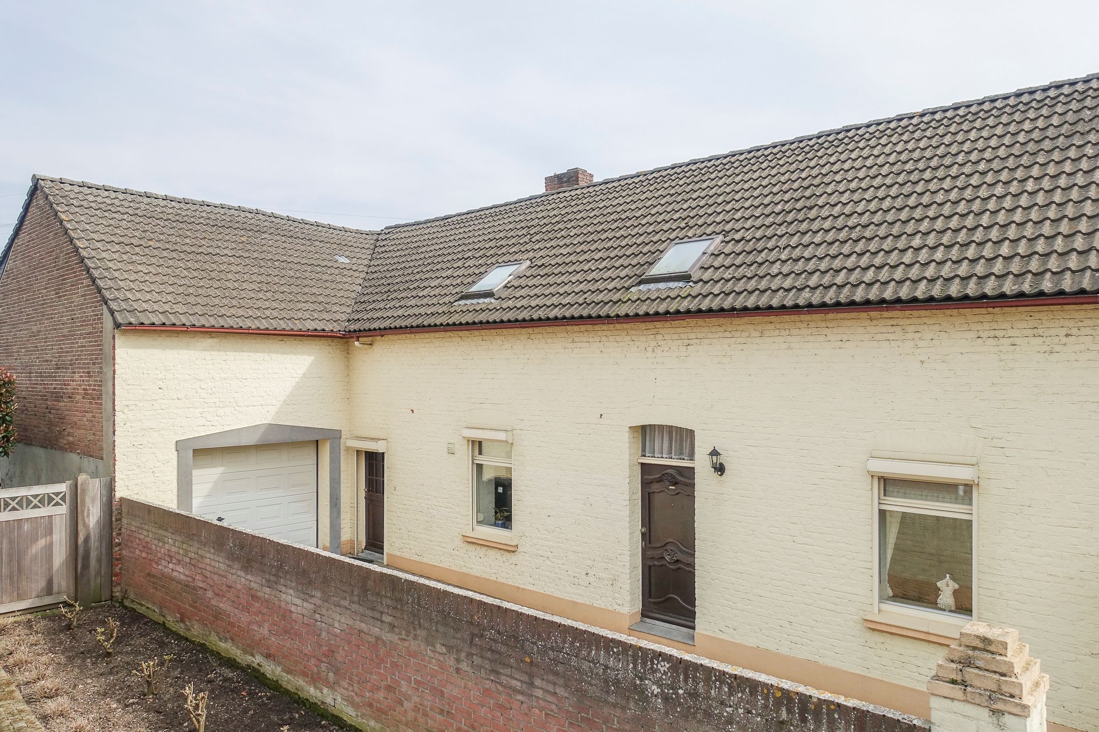 Spacious and Charming Detached Home in Rural Setting — 48