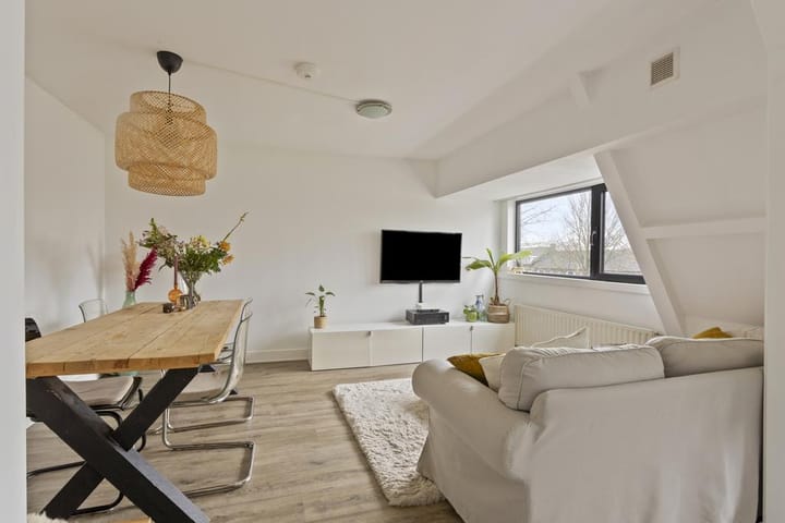 Photo 2 of Burgemeester van Tuyllkade 10-C