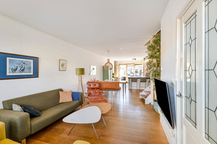 Tussenwoning te koop: Loodsgracht 71, Den Helder
