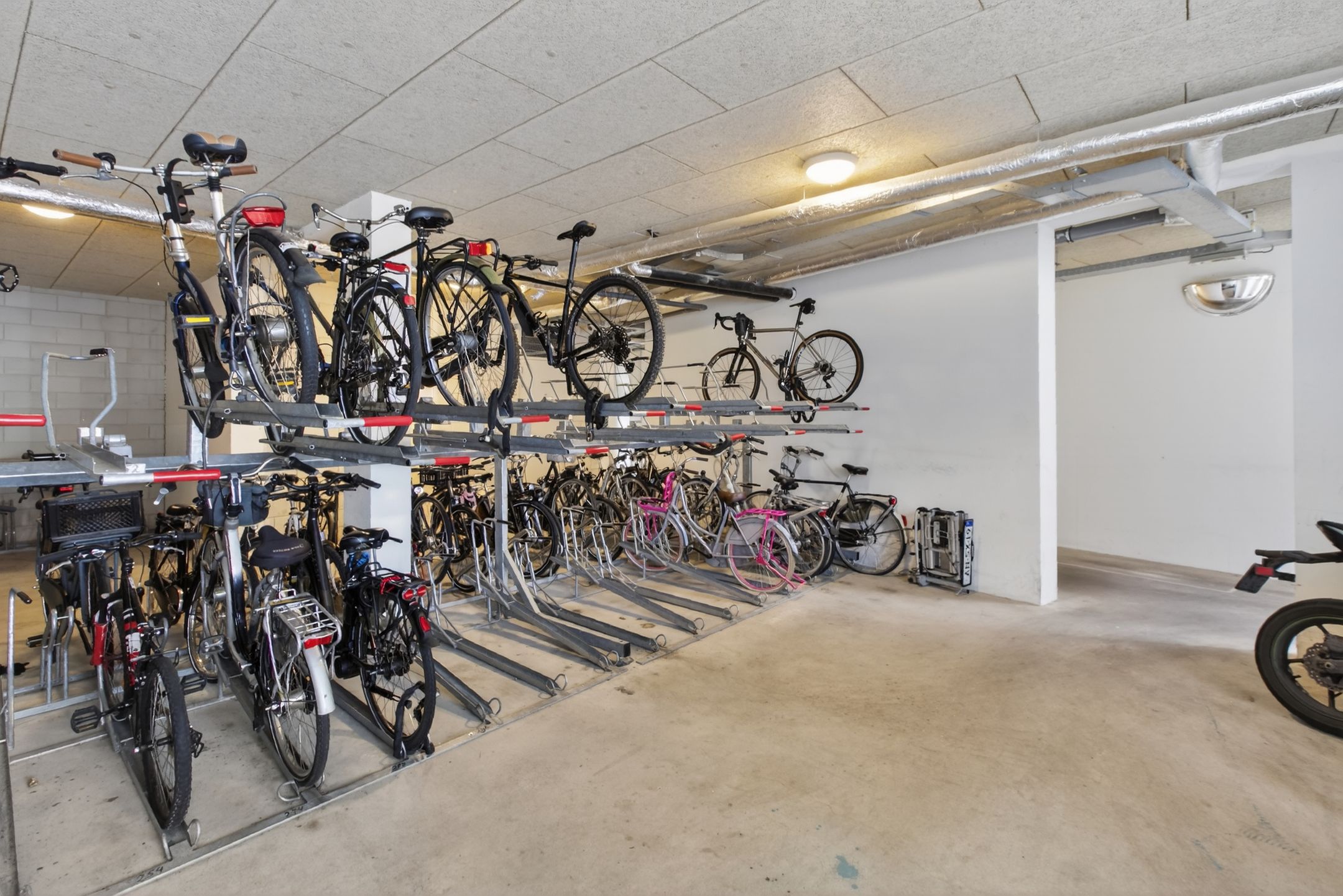 Foto 45 van Cas Oorthuyskade 274